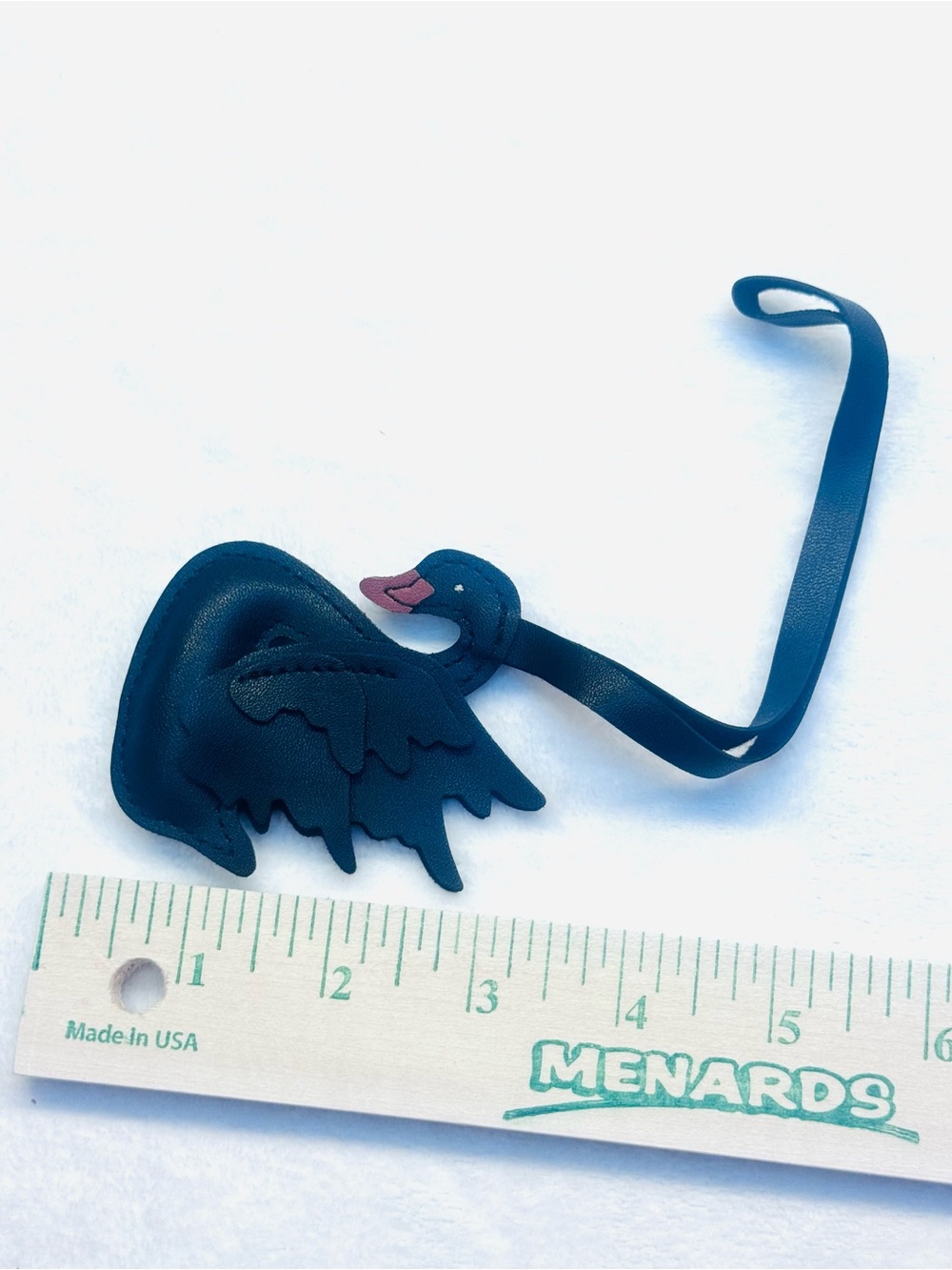 Black Swan Charm - Picture 5 of 5
